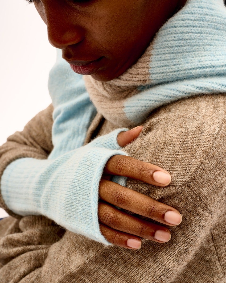 Raindrop-Lambswool-Clyde-Cuff
