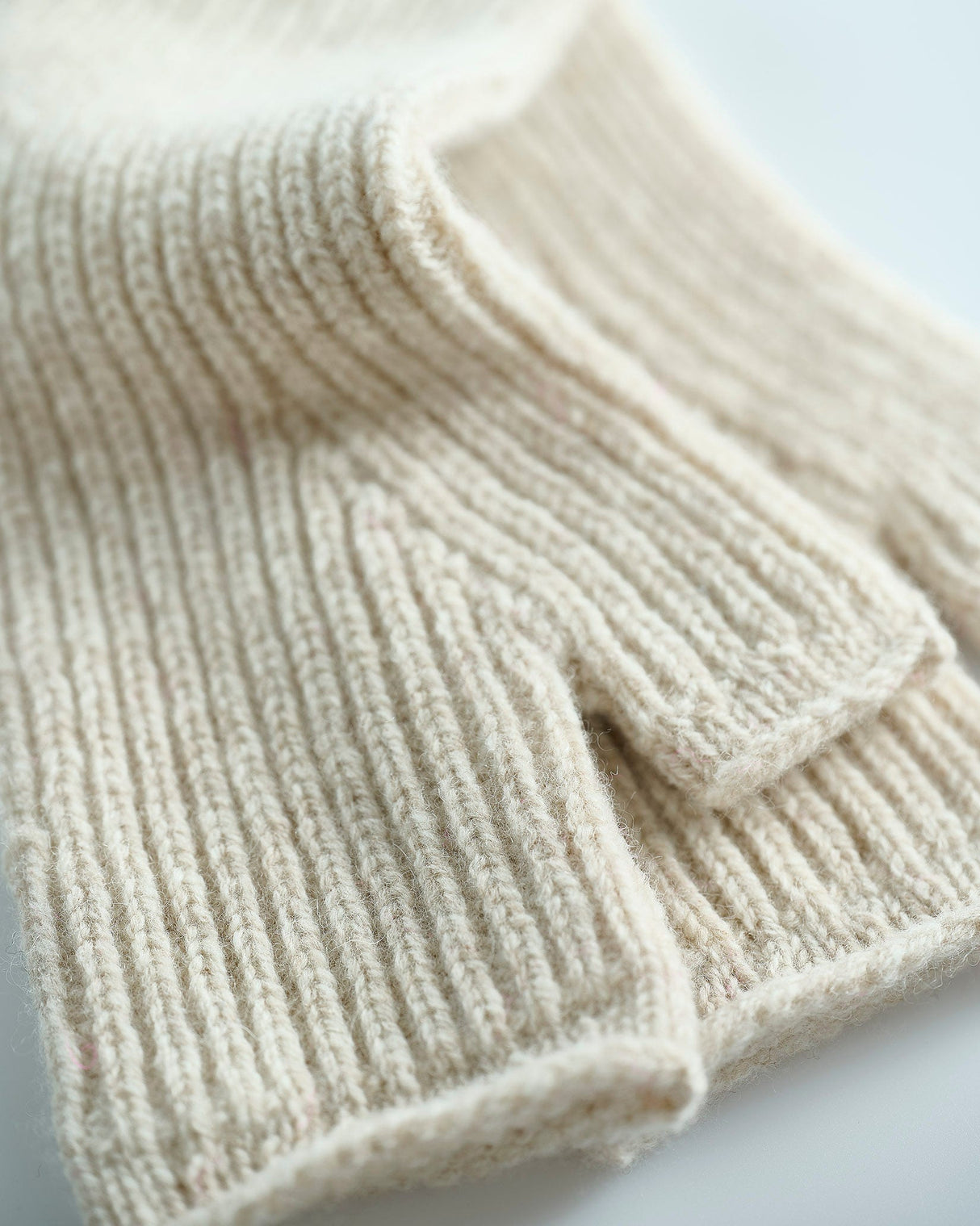 Linen-Lambswool-Clyde-Cuff