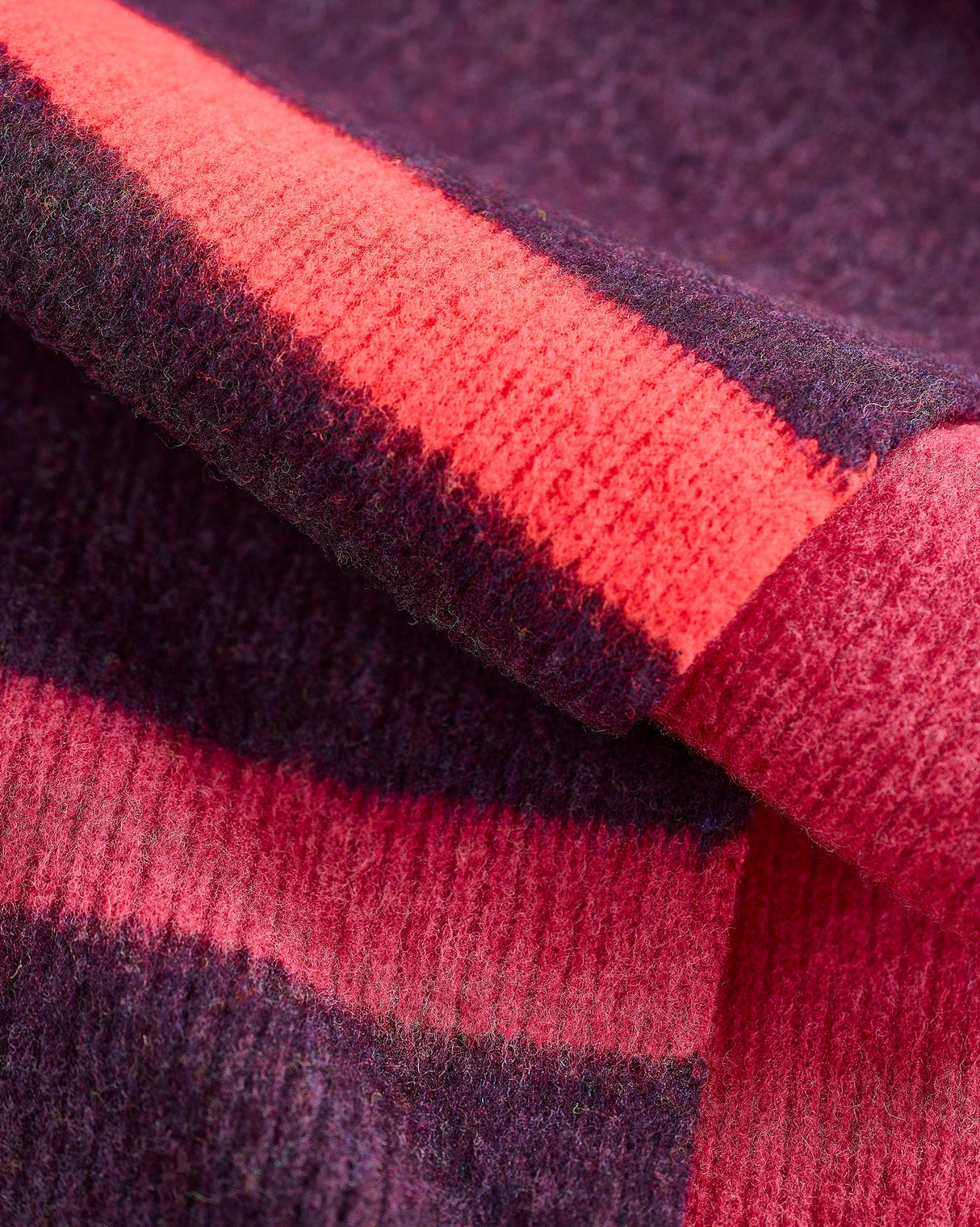 Rouge-Blackgrape-Brushed-Lambswool-Scarf