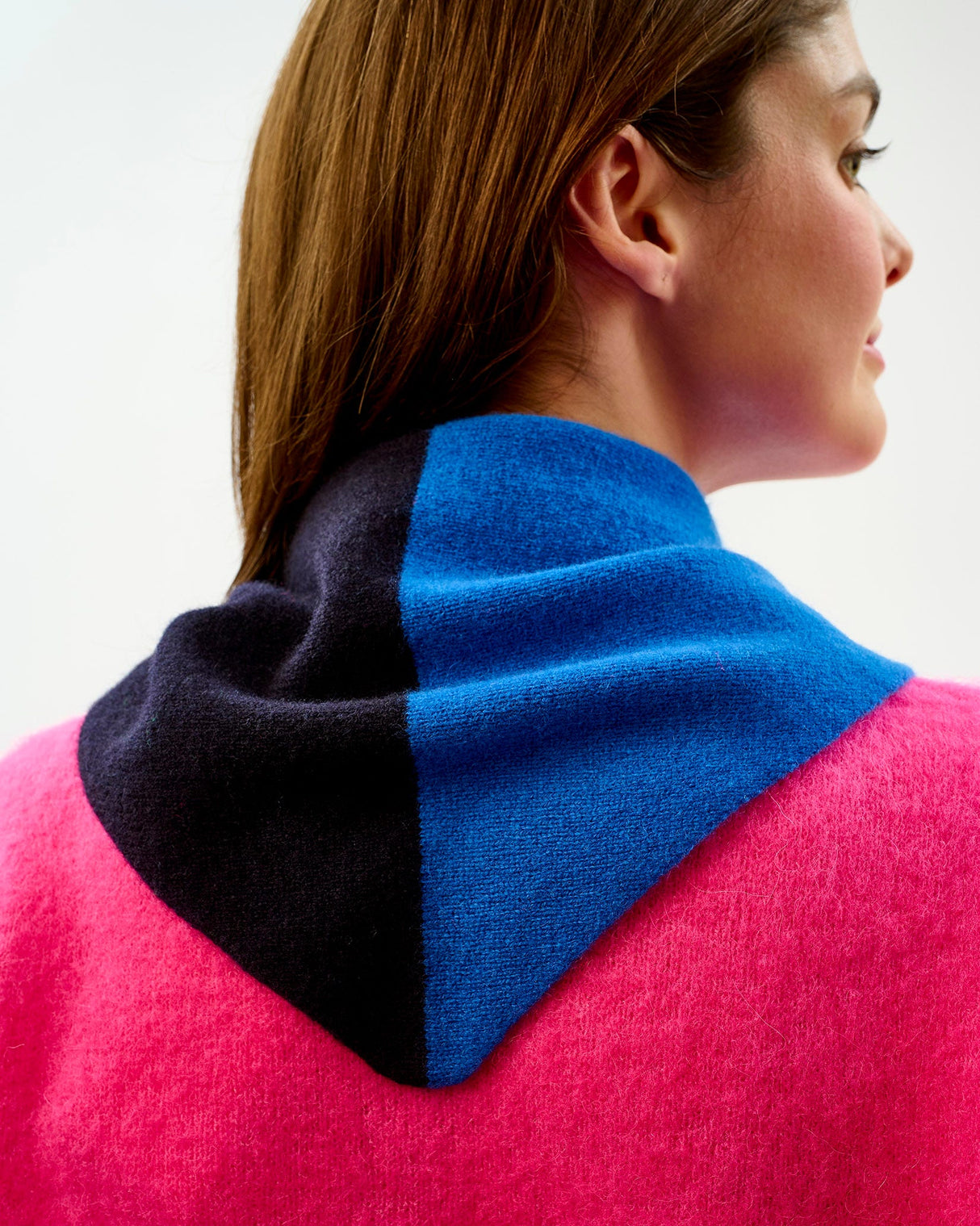 Navy-Speedwell-Lambswool-Scout-Stripe-Triangle-Scarf