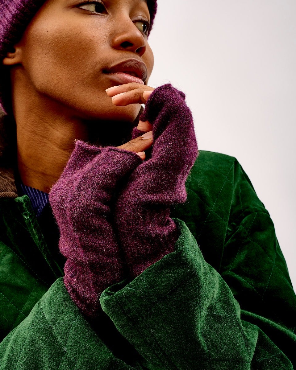 Black-Grape-Lambswool-Clyde-Cuff