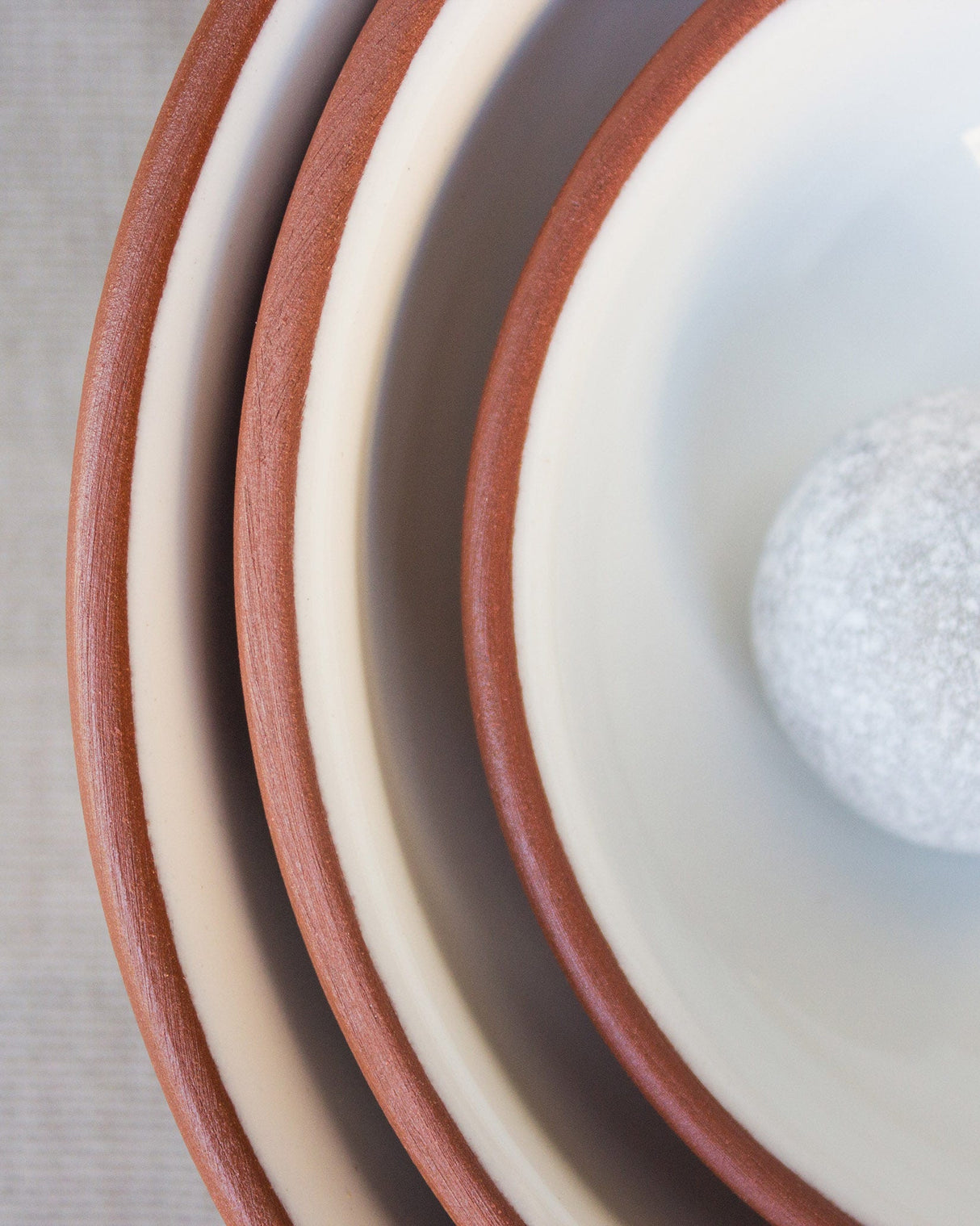 Earth Red Clay & White Glaze 19cm Bowl