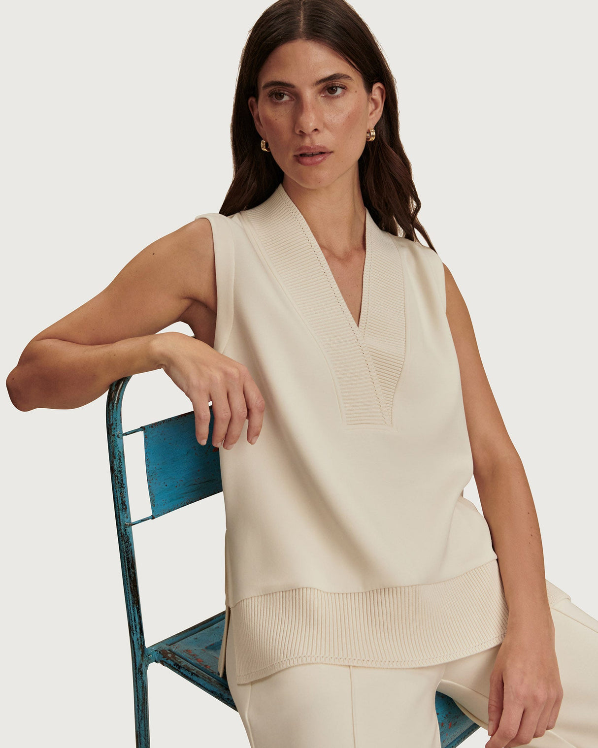 Pristine Frieda V-Neck Tank