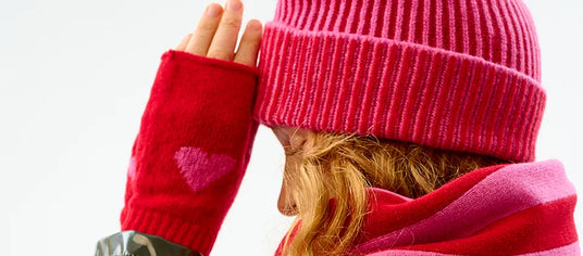 Women’s Hats & Gloves