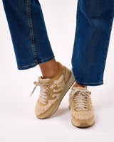 Cream Art Master Wool Trainer