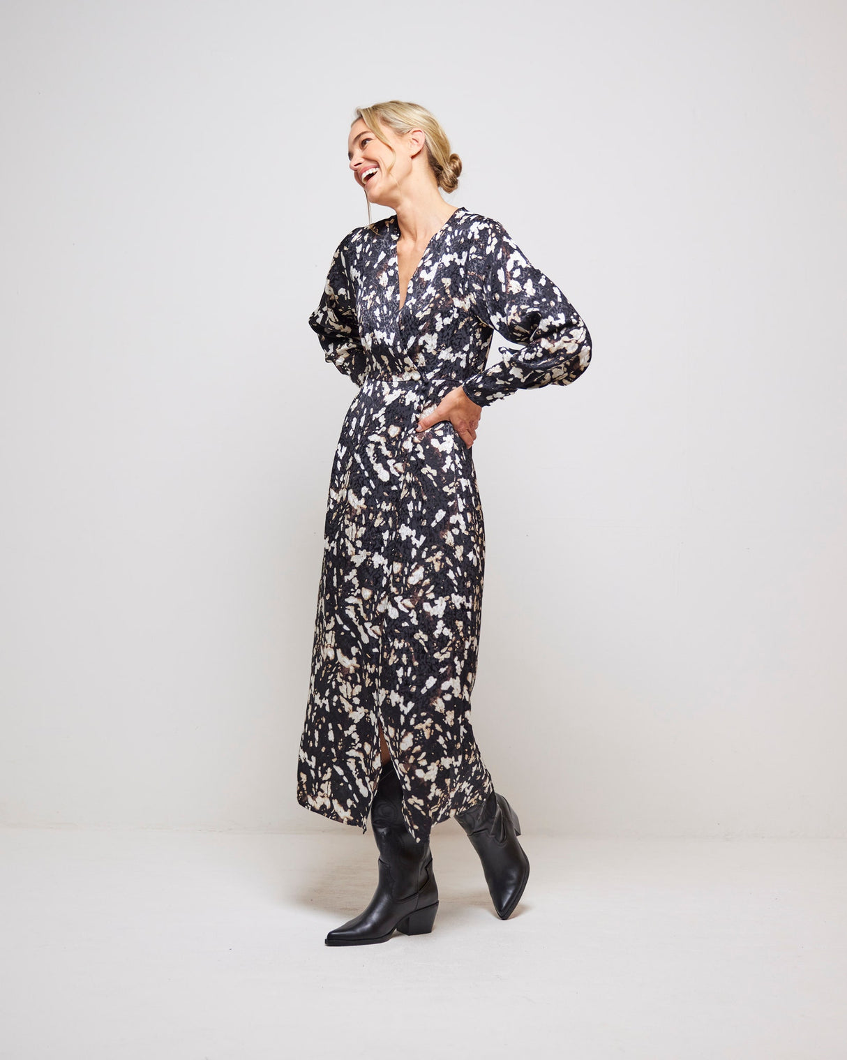 Java Justine Print Long Sleeve Ankle Wrap Dress
