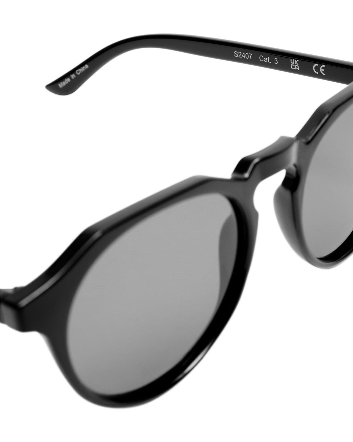 Black S2407 Skylar Sunglasses
