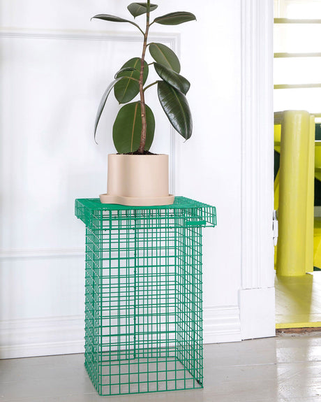 Signal-Green-Wire-Stool