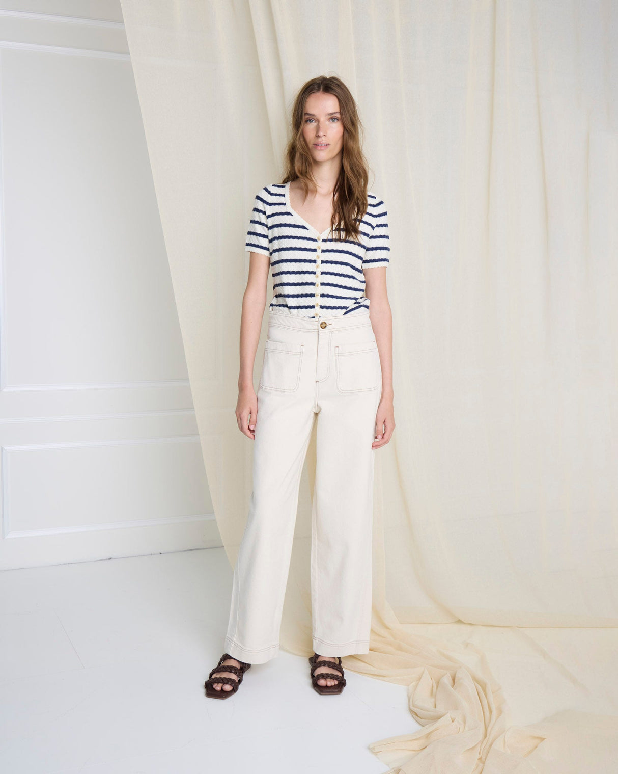 Oyster-Grey-Irshophie-Barrel-Leg-Jeans