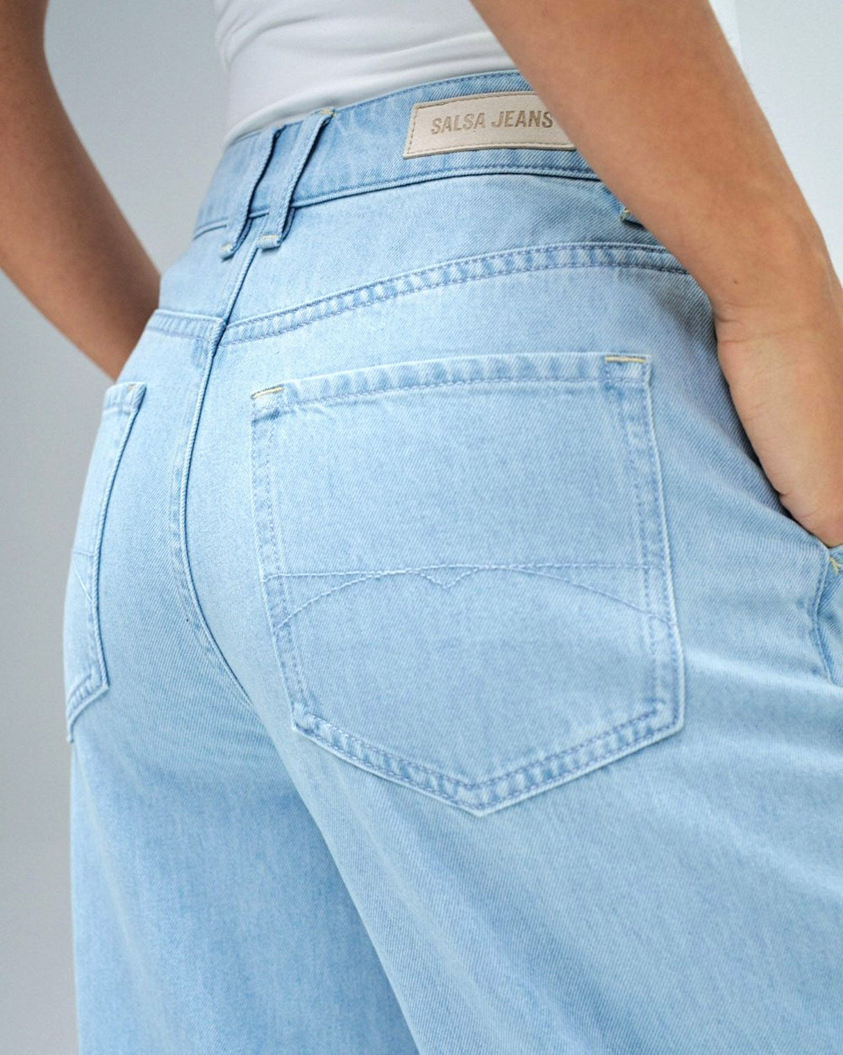 Medium Light Wide Leg Chinos
