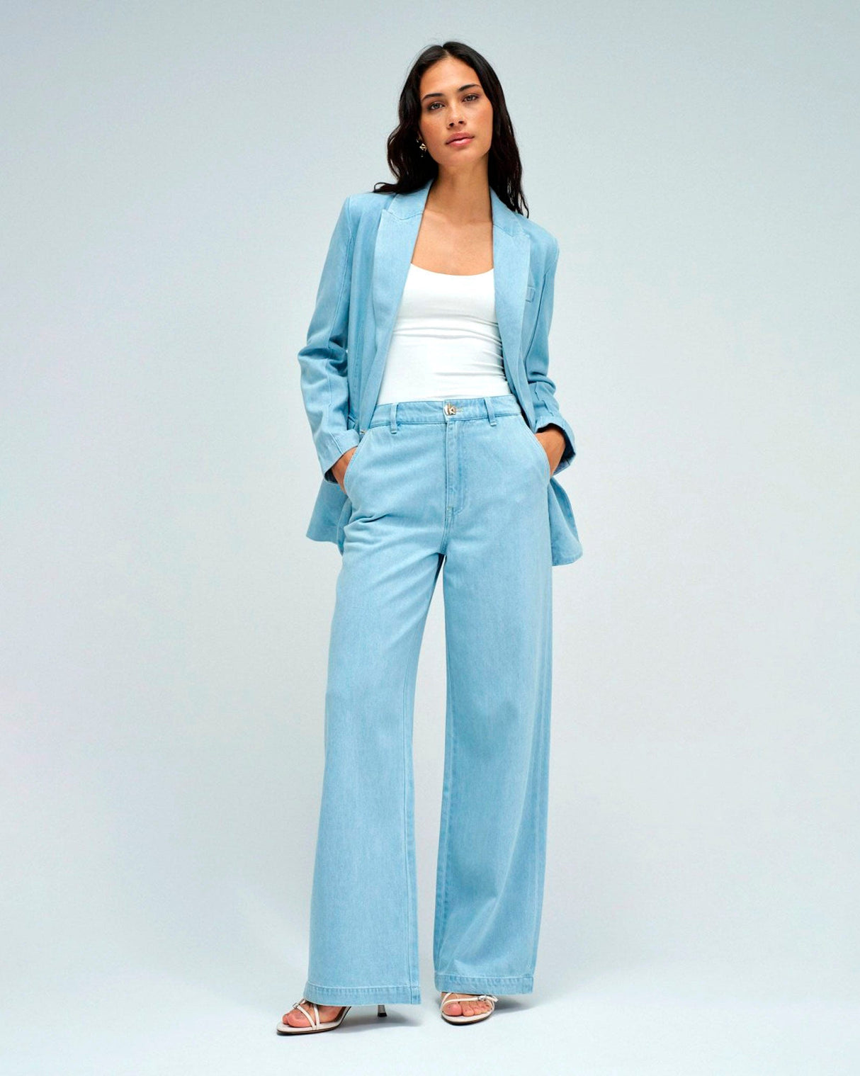 Medium Light Wide Leg Chinos