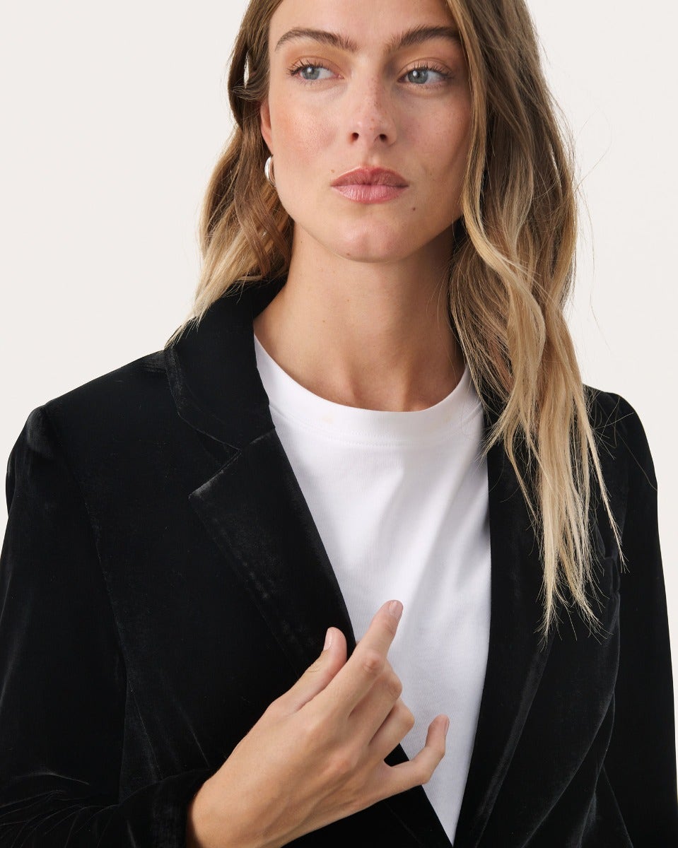 Black Loretta Velvet Blazer