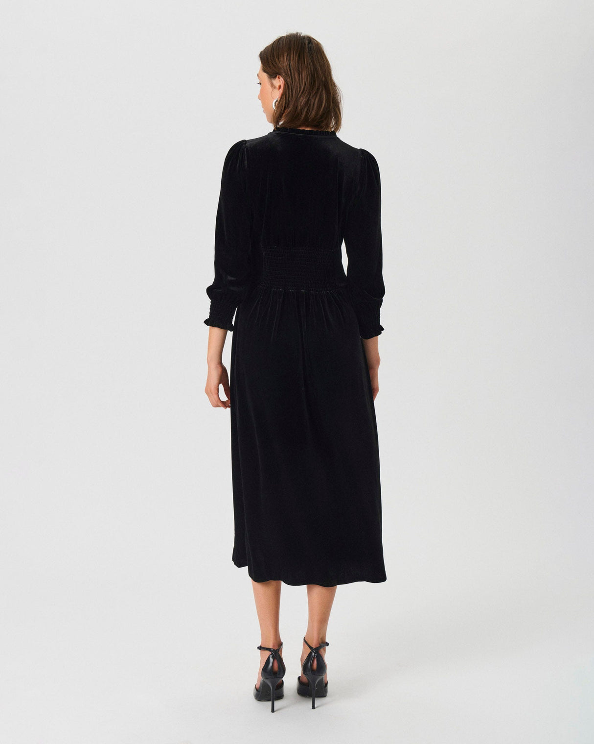 Black-Vanissa-Velvet-Midi-Dress