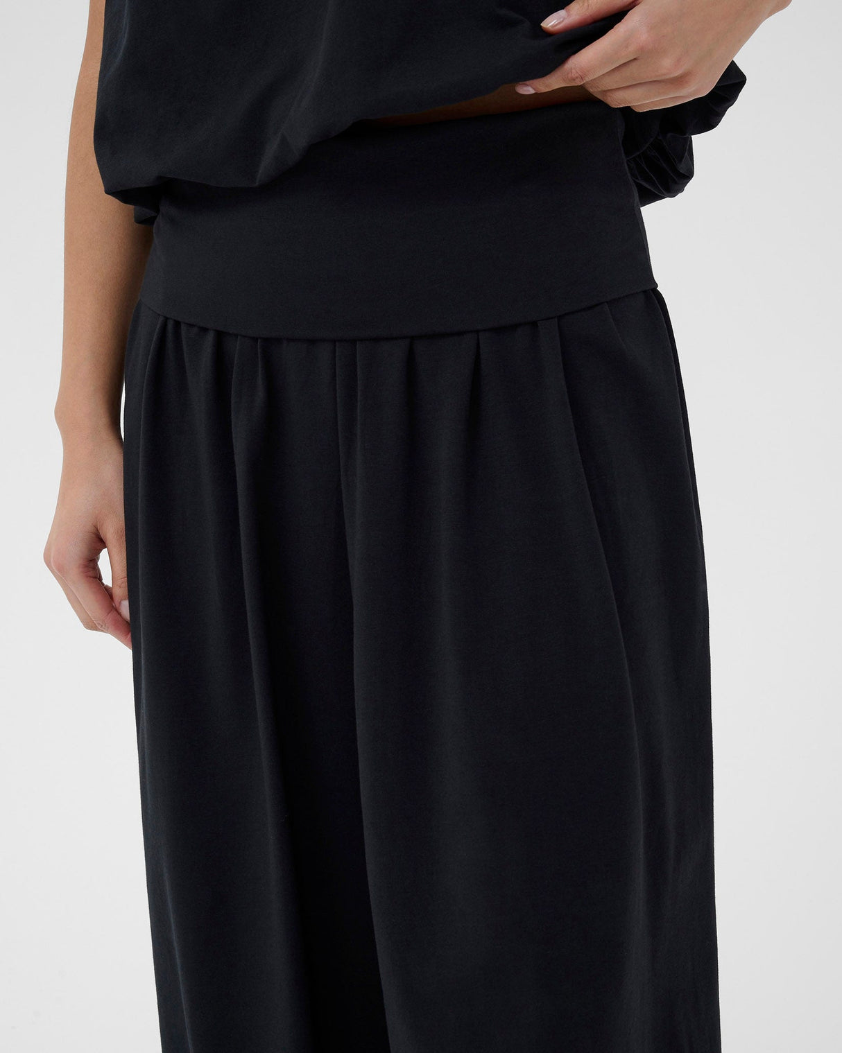 Black Bertie Cotton Balloon Trousers