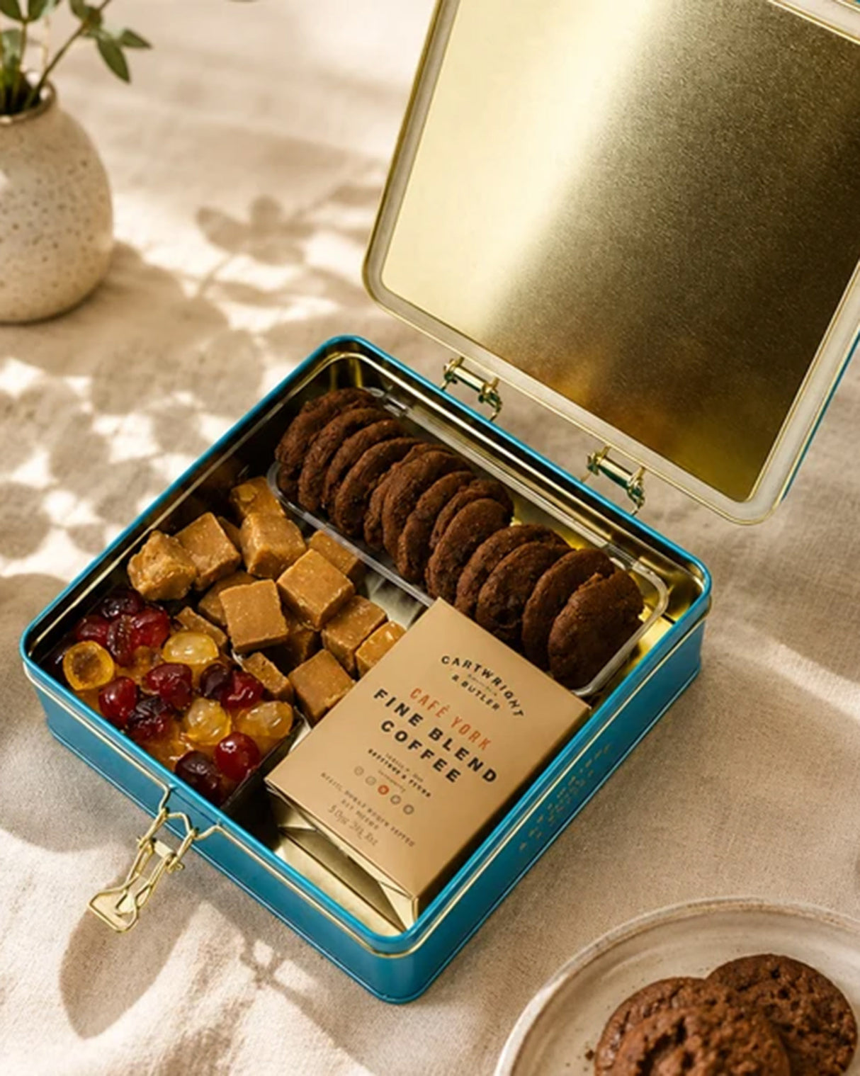 C&B Coffee & Cake 'Happy Birthday' Gift Tin