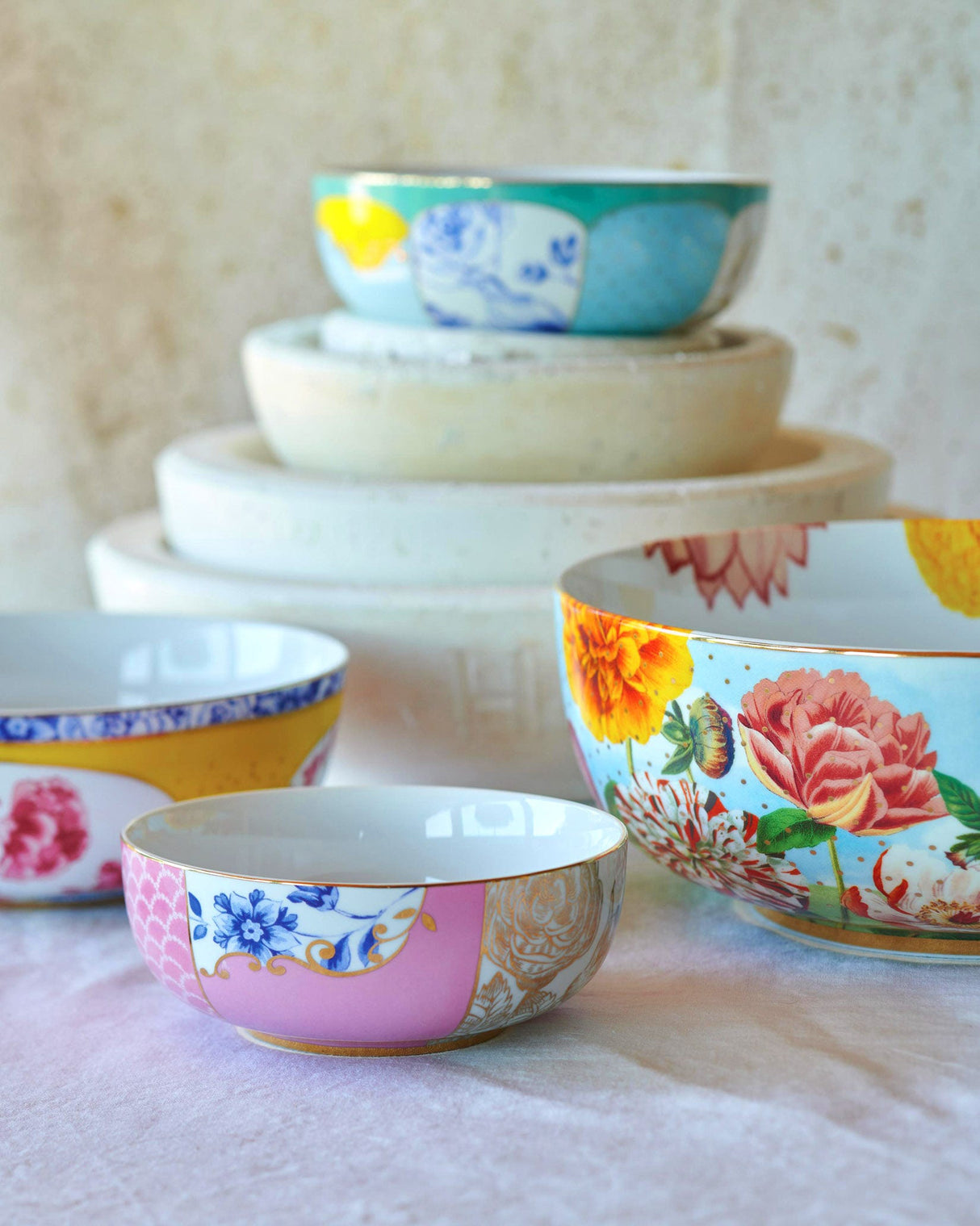 Royal Multi Yellow 17cm Bowl