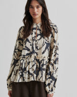 Tofu Cornelis Abstract Print Blouse