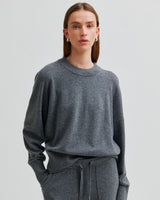 Grey-Calm-O-Neck-Knit-Jumper