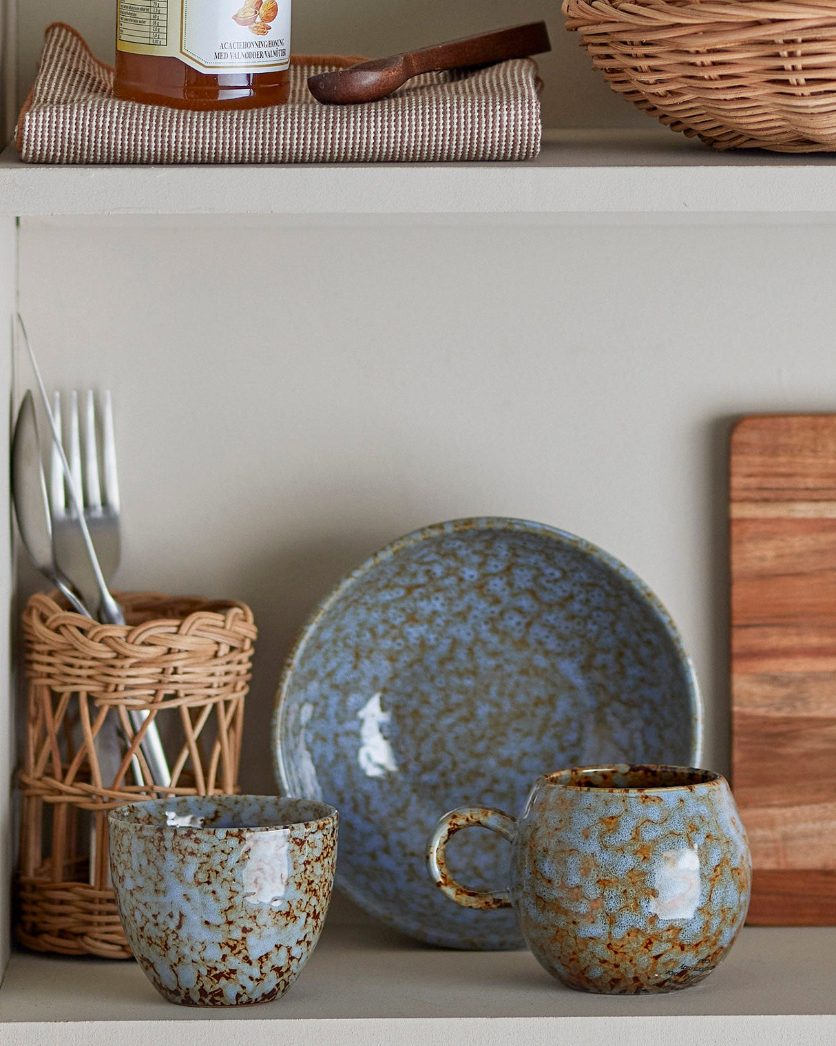Blue Retro Paula Stoneware Handleless Cup