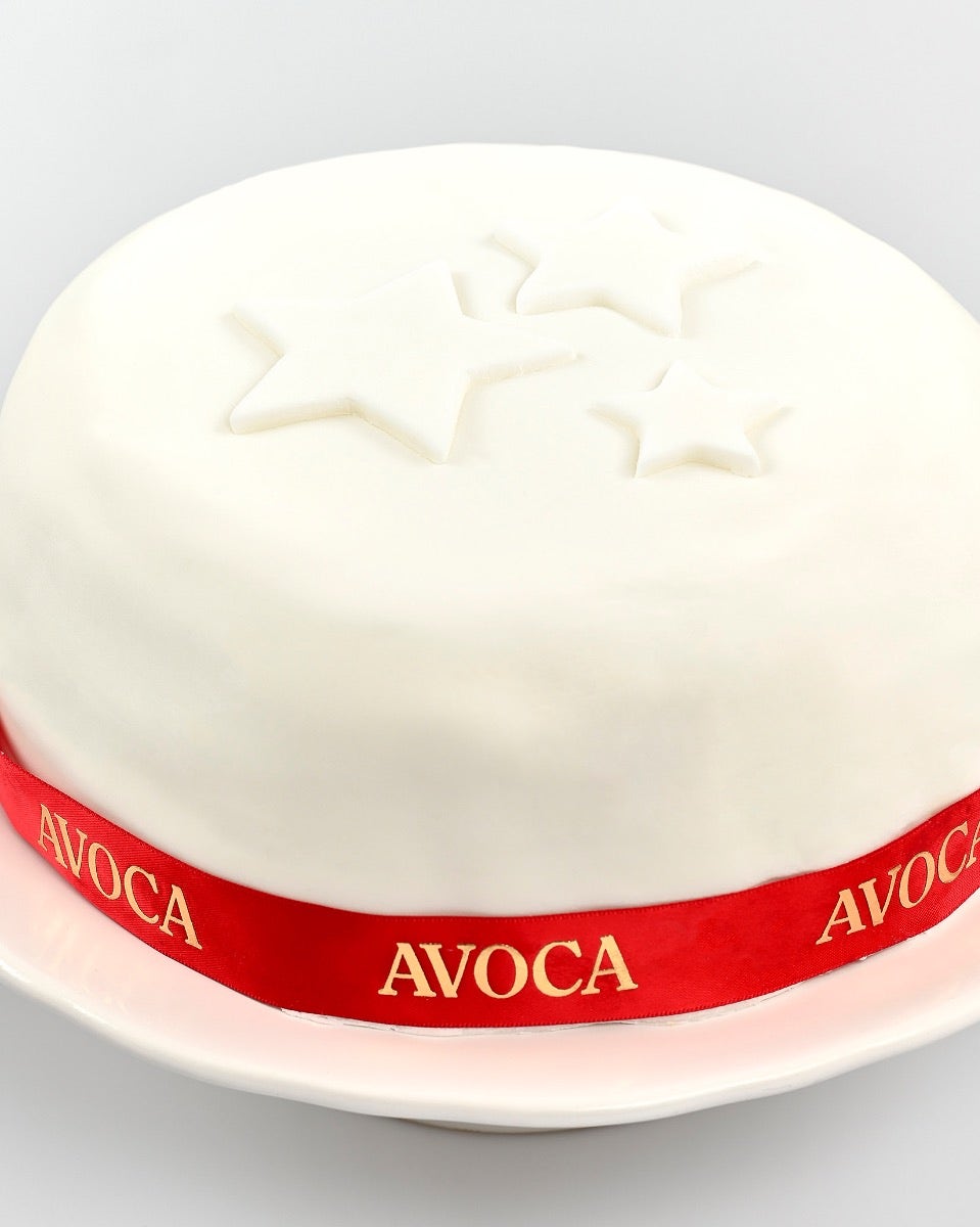 Avoca Iced Round Christmas Cake