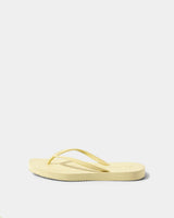 Mellow-Yellow-Sleeprs-Flip-Flops
