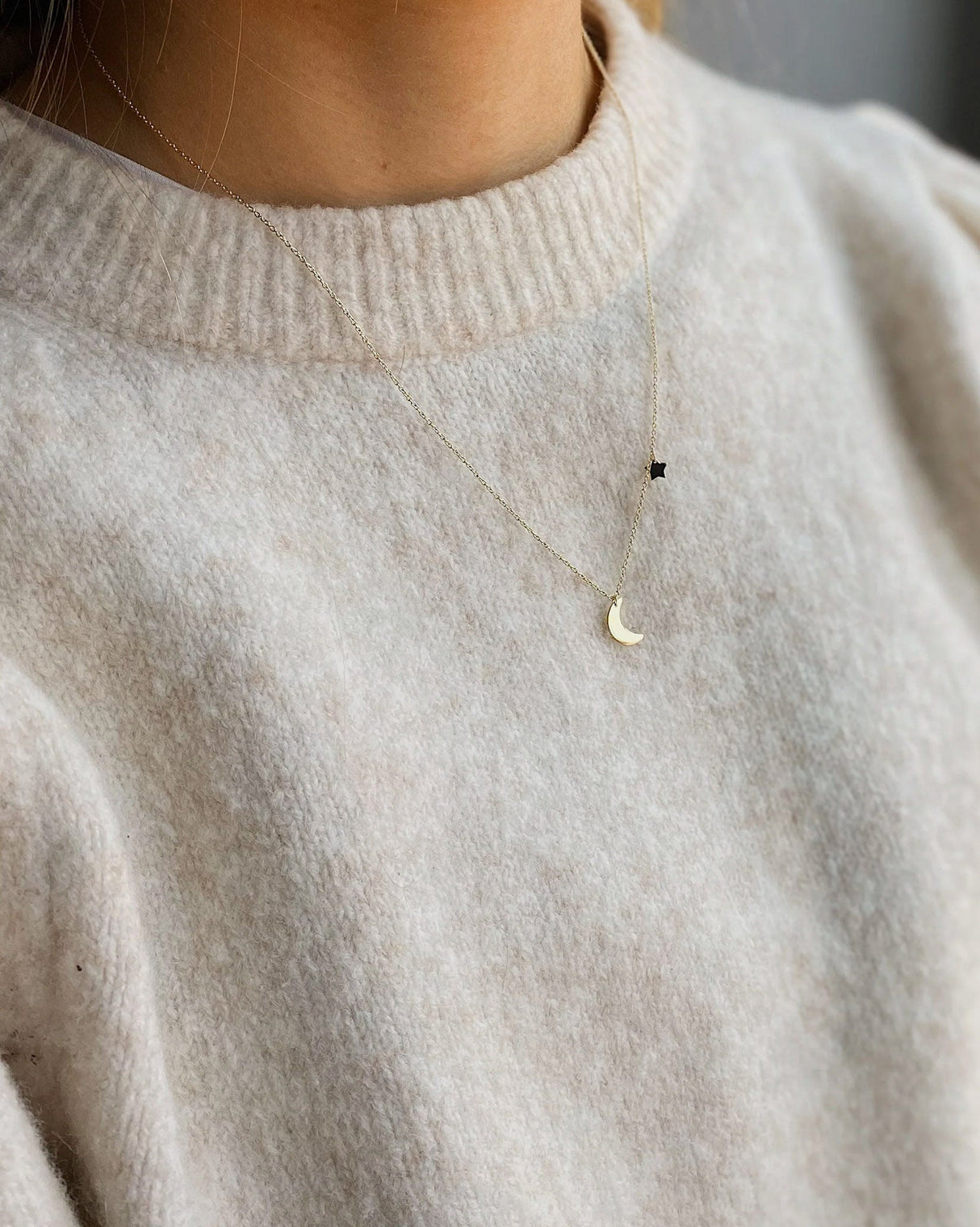 9kt Gold Moon & Star Pendant Necklace