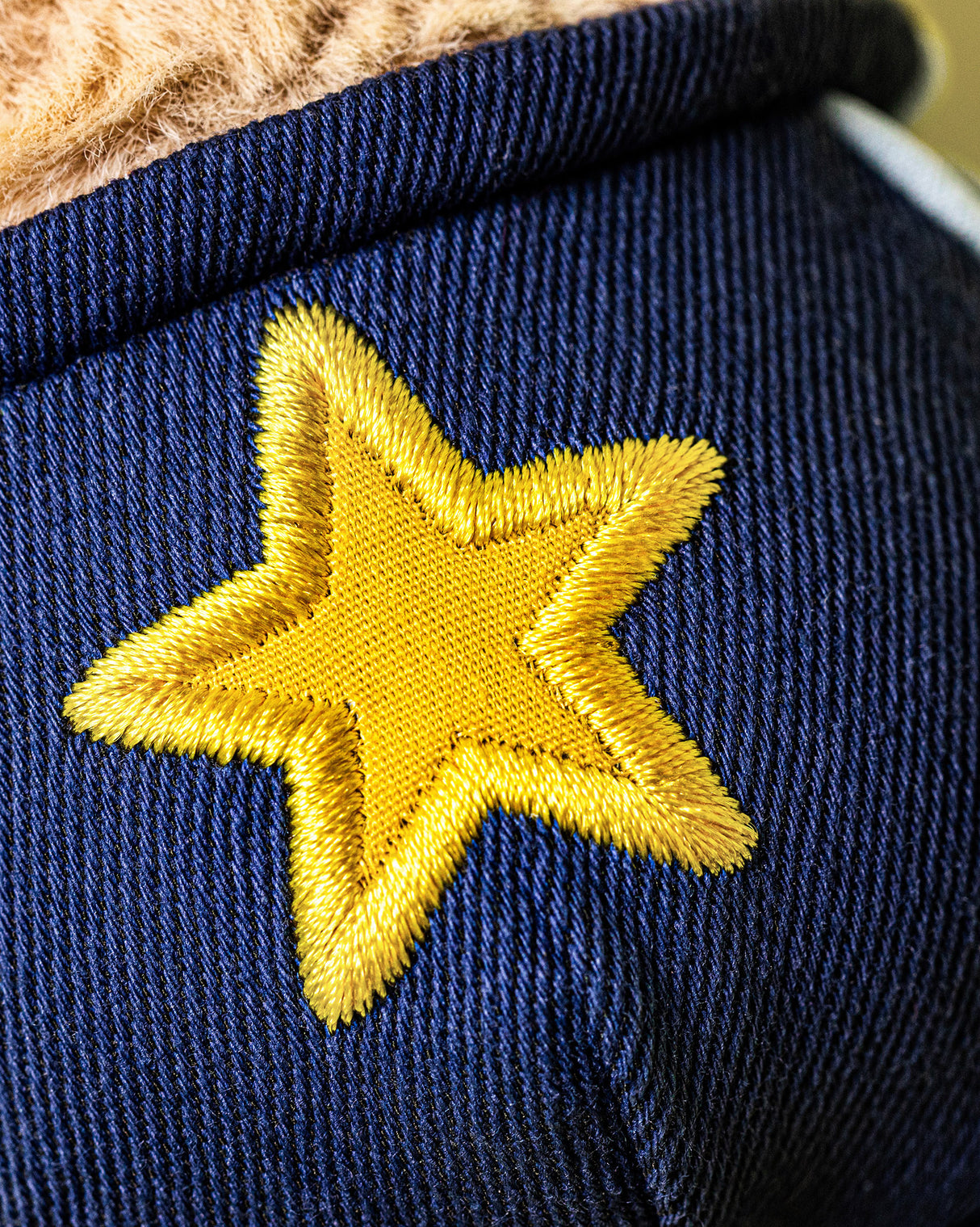 Amuseables Star Student Peanut