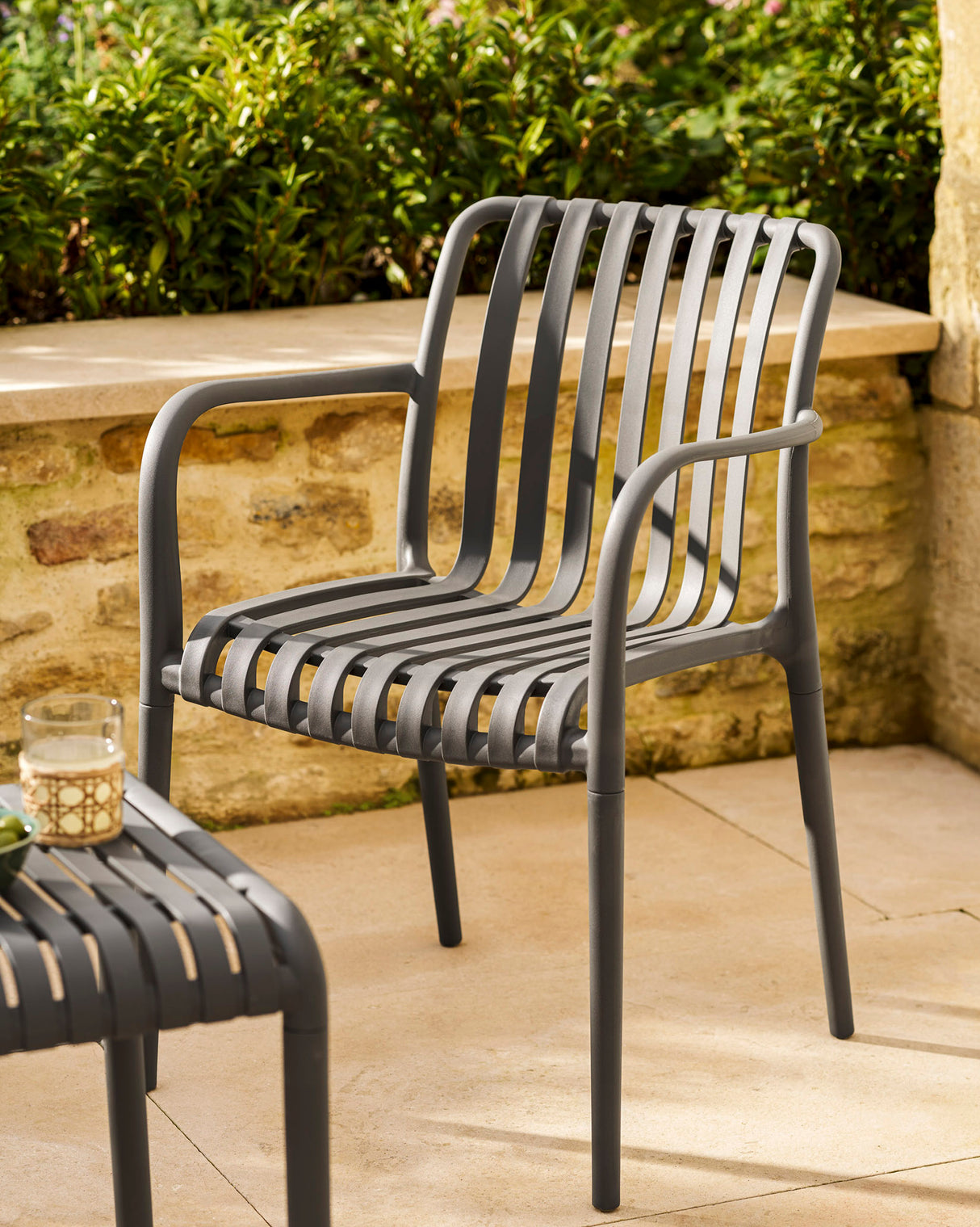 Carbon Edgeworth Armchairs & Side Table Set