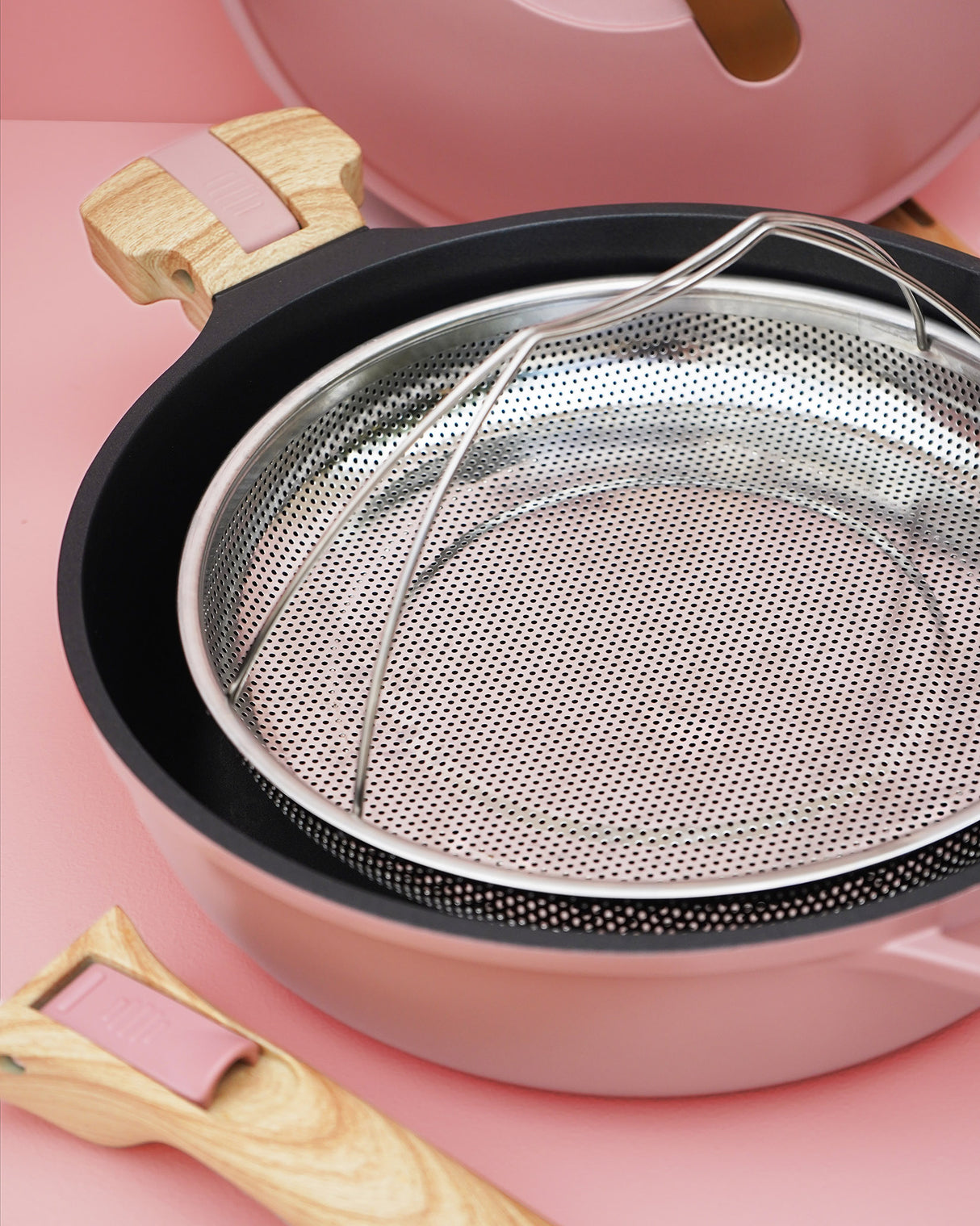 Peony 28cm Lidded Non-Stick 8-in-1 Pan with Accessories