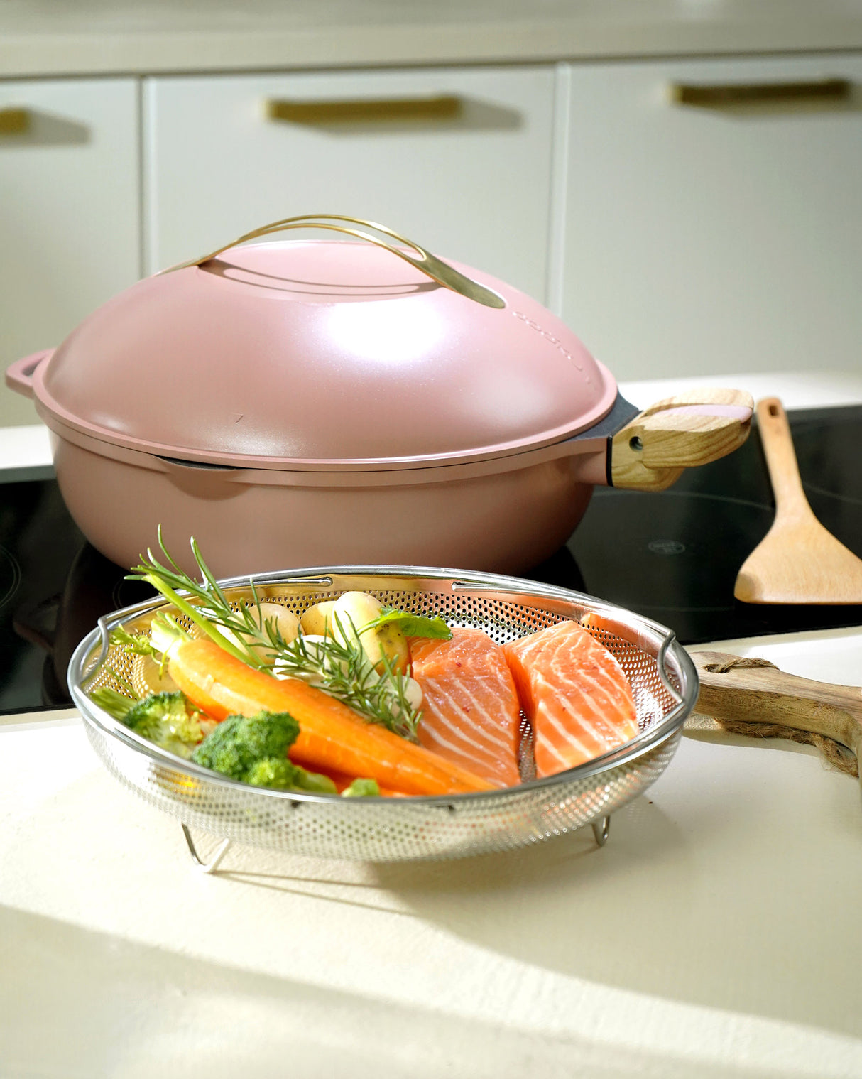 Peony 28cm Lidded Non-Stick 8-in-1 Pan with Accessories