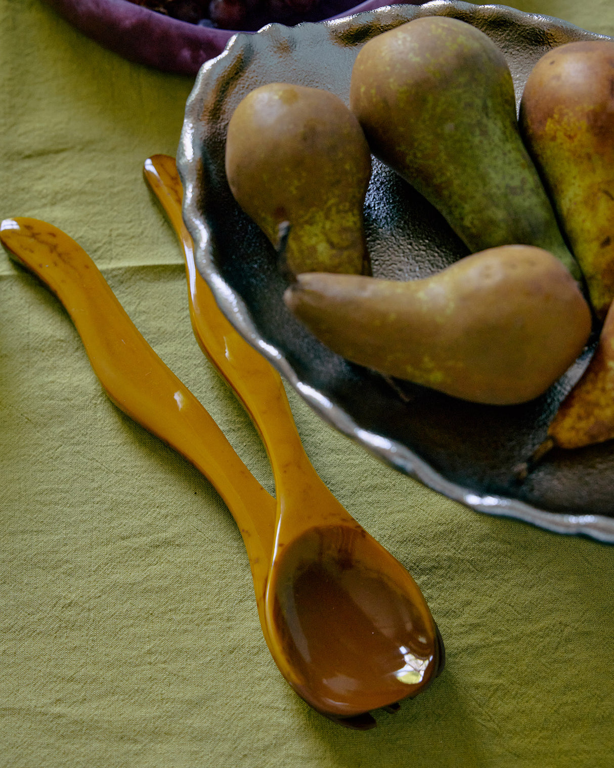 Ochre Polyresin Salad Cutlery Set