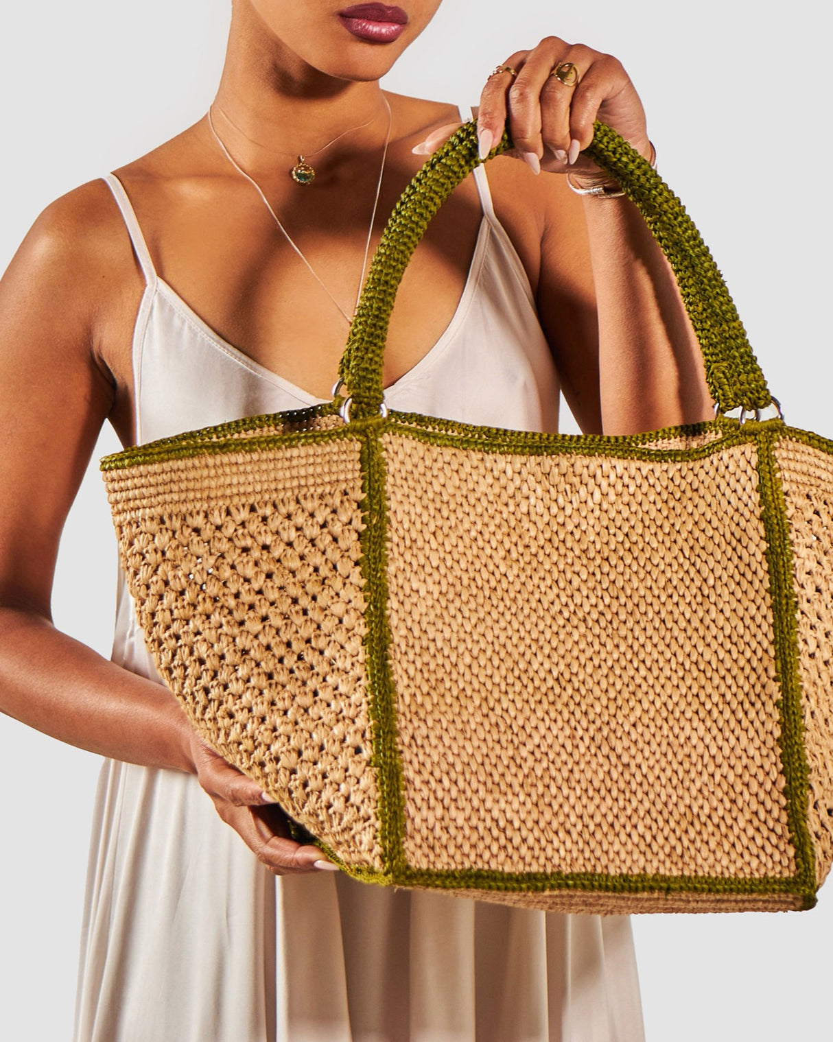 Natural Khaki Nivo Raffia Bag