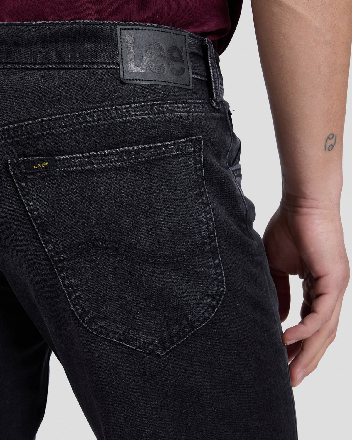 Playing With Matches Wash Daren Regular Straight Stretch Jeans