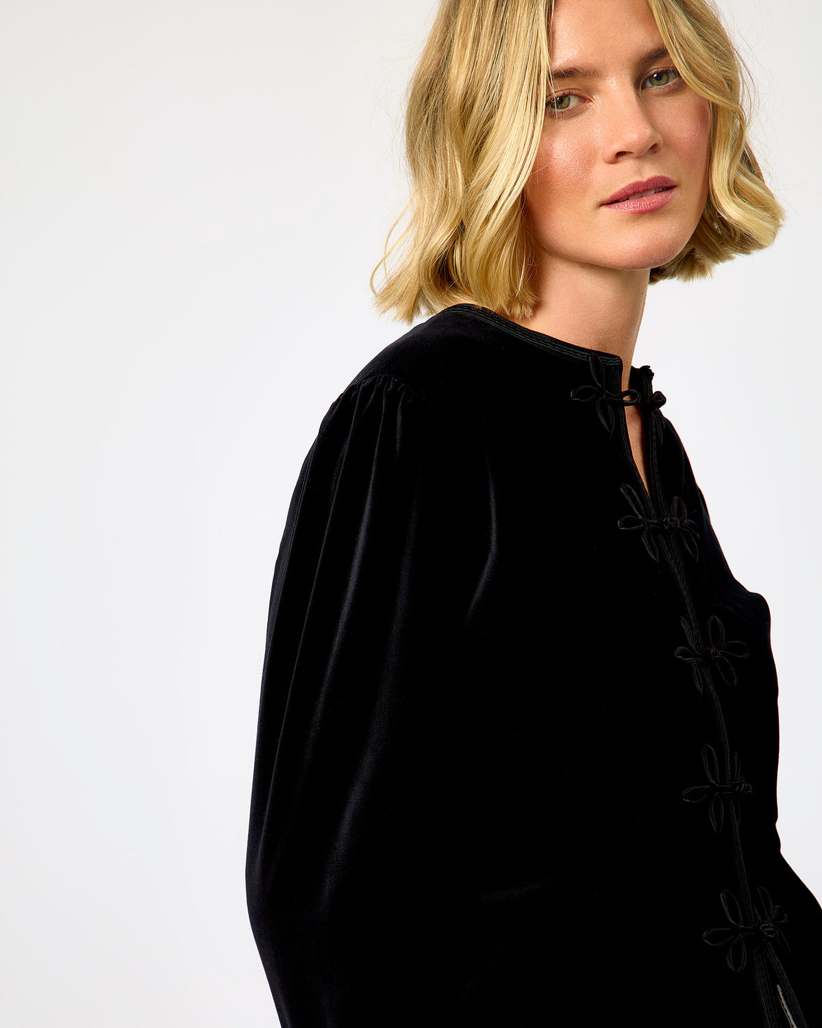 Black Jolina Velvet Blazer
