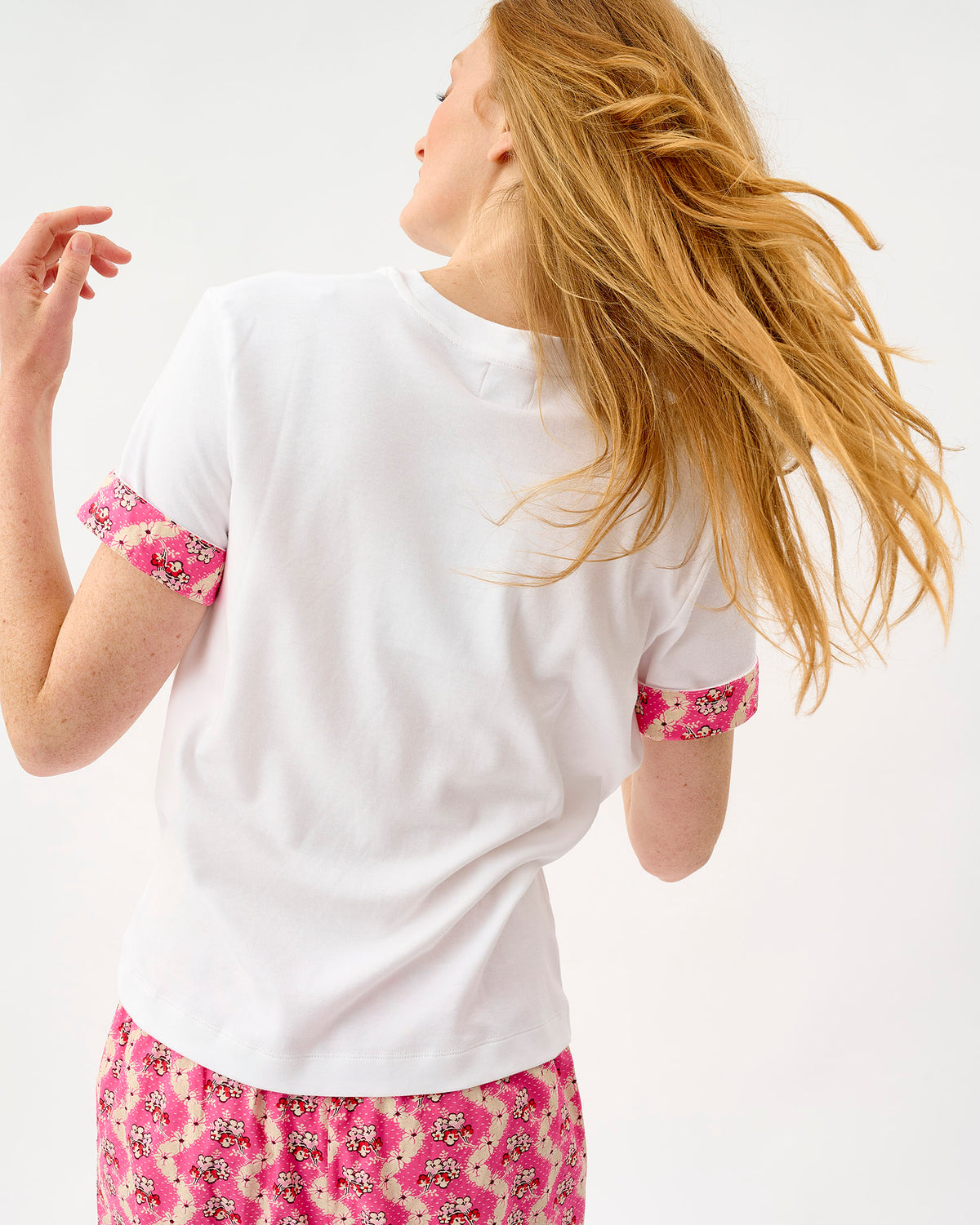 Pink Wave White Cotton T-Shirt