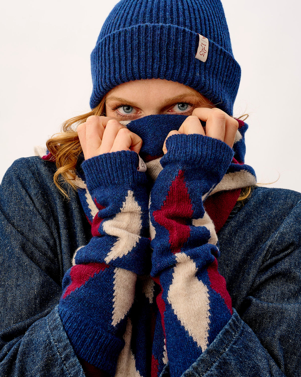 Regatta, Bordeaux & Linen Ayrshire Argyle Lambswool Wrist Warmers