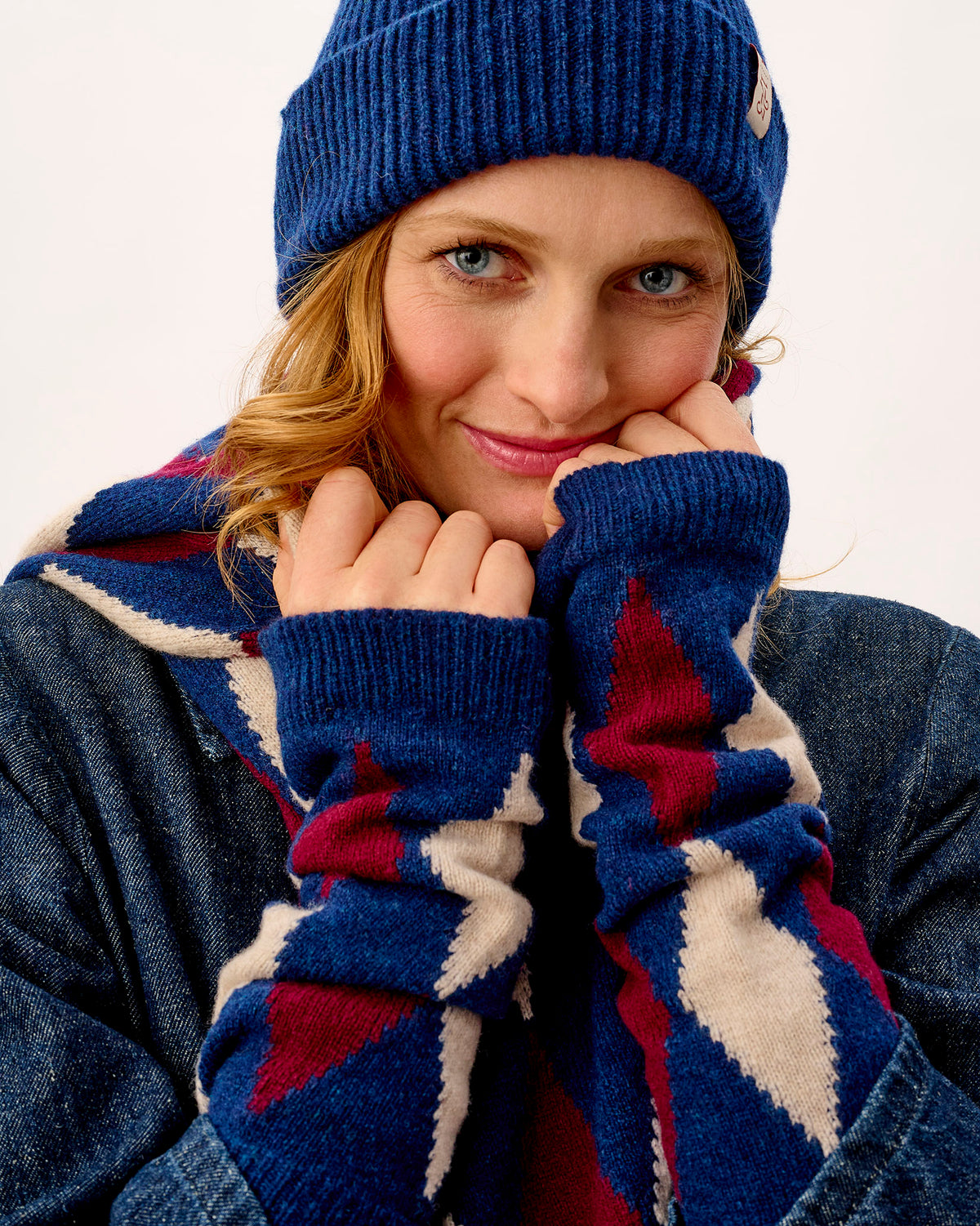 Regatta, Bordeaux & Linen Ayrshire Argyle Lambswool Wrist Warmers