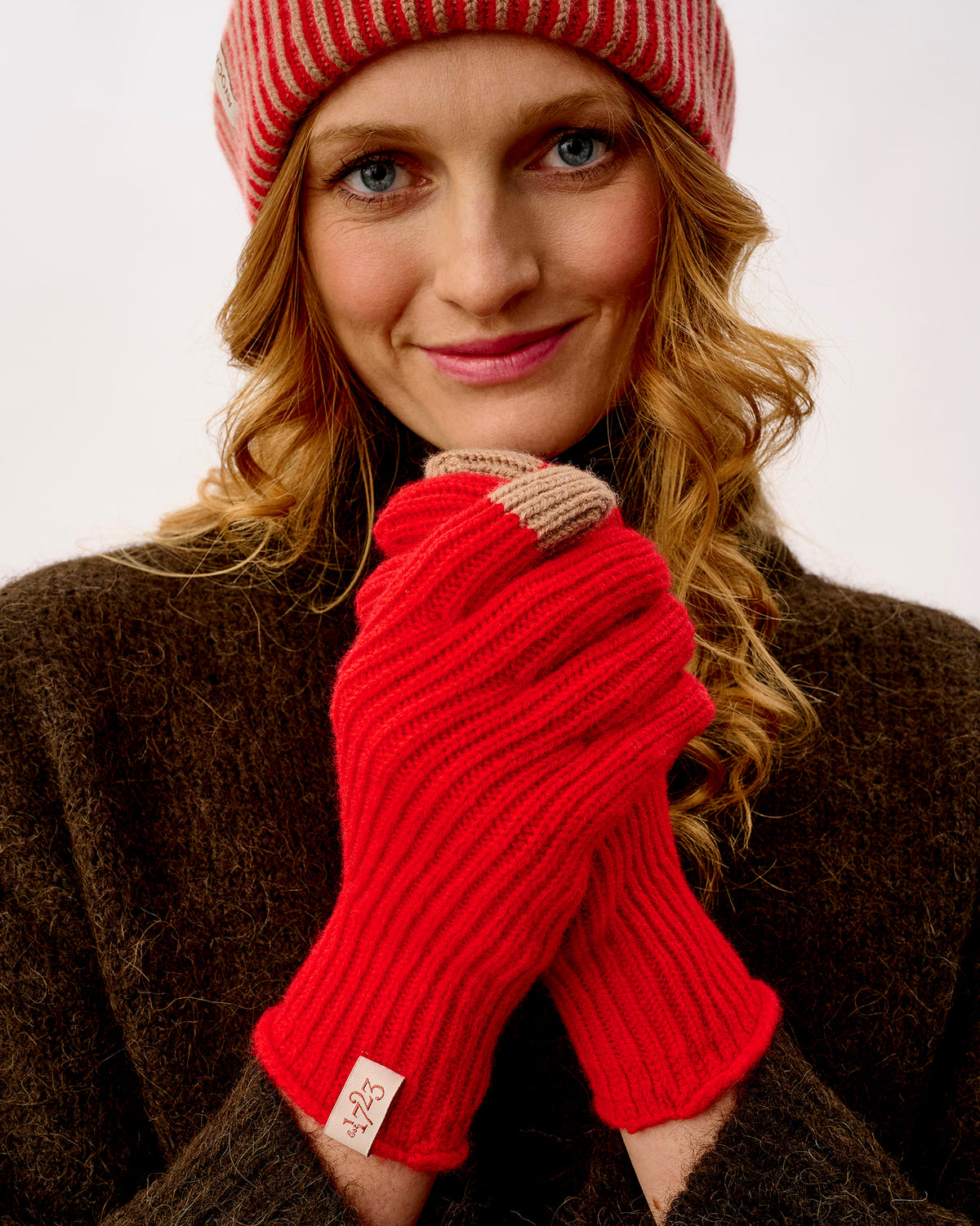 Tartan Scarlet & Camel Lambswool Ribbed Gloves