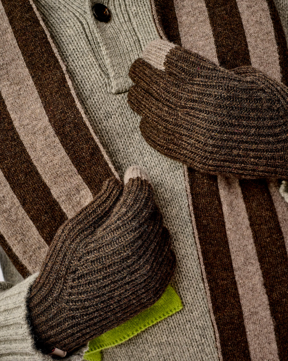 Cocoa & Vole Lambswool Ribbed Gloves
