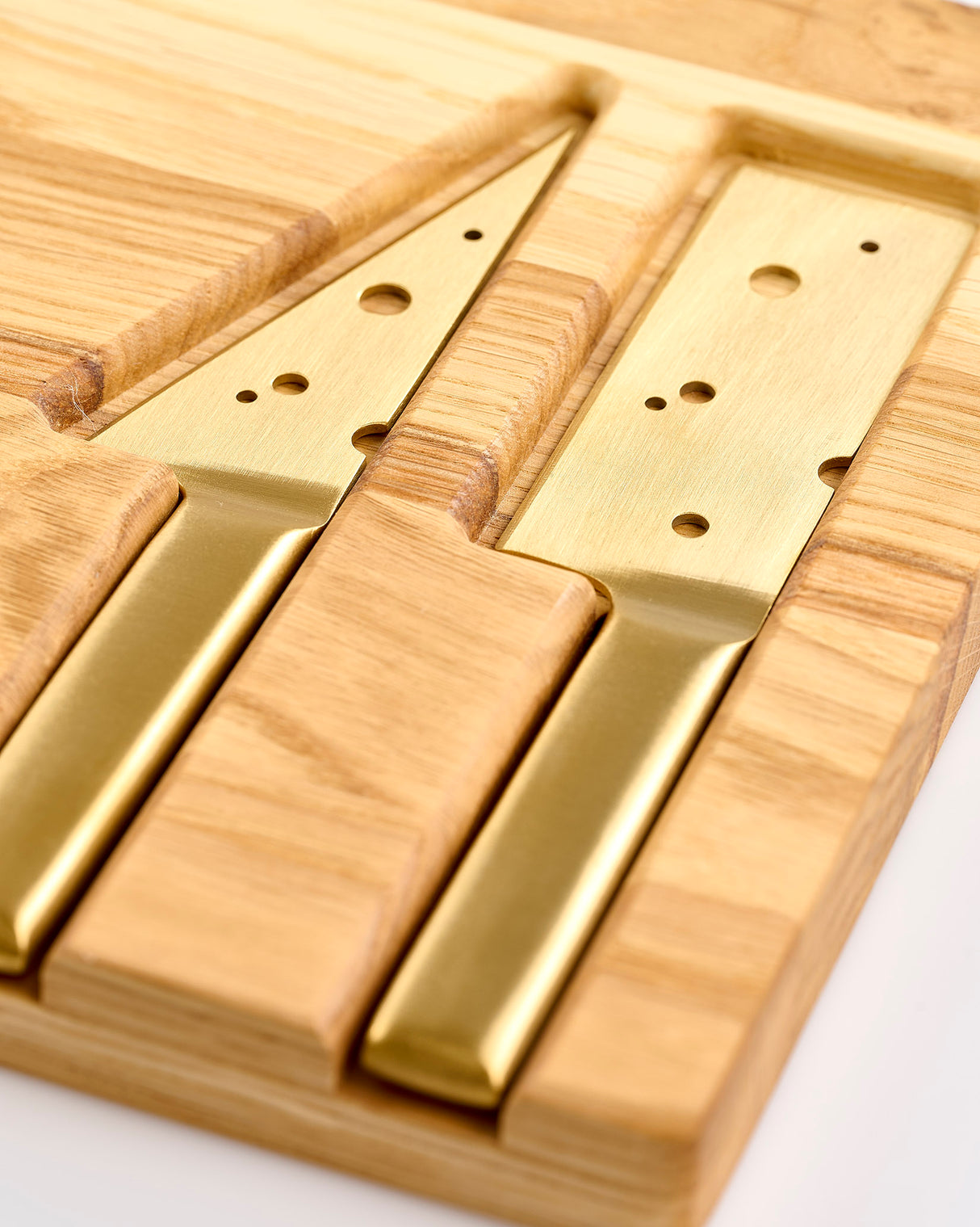 Oak Cheese Board with Inlaid Knives
