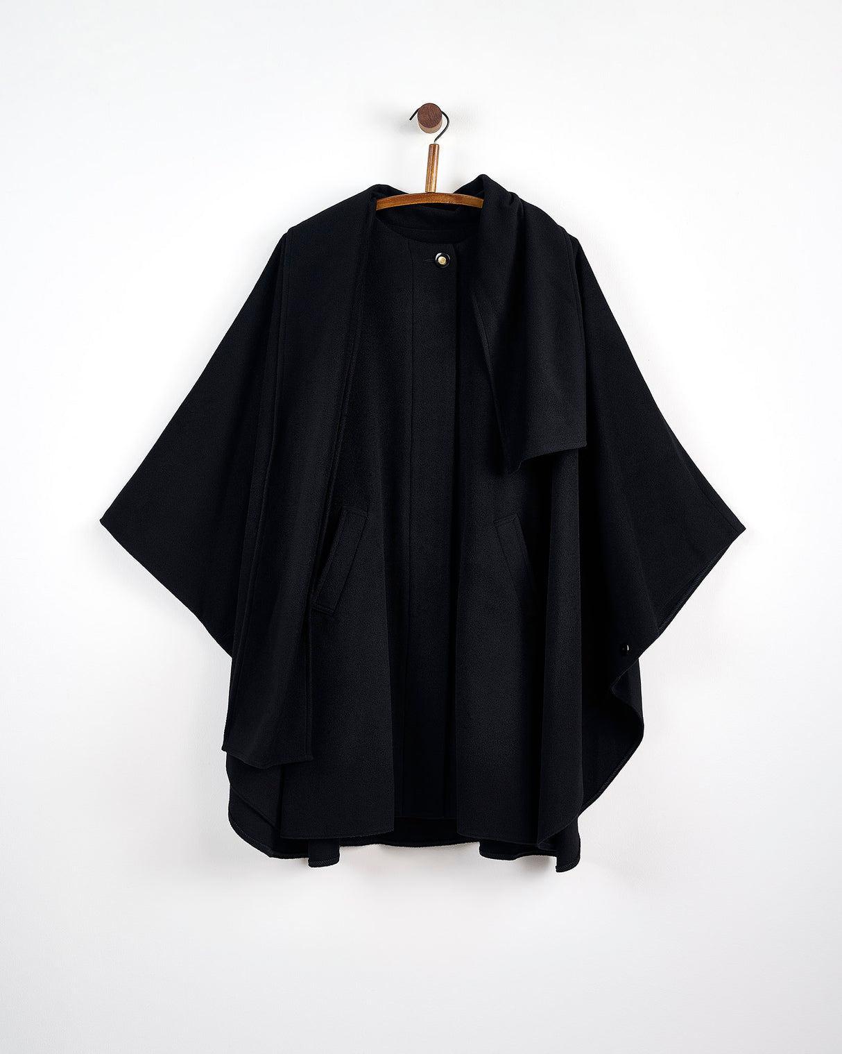 Black Cashmere Blend Berry Cape