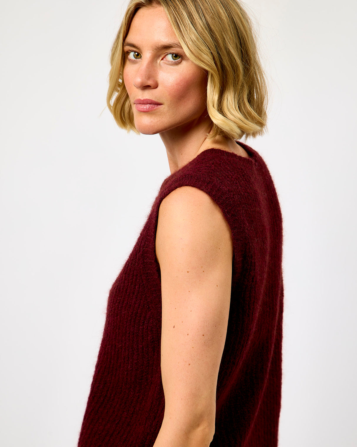 Acerola Marl East Knitted Vest
