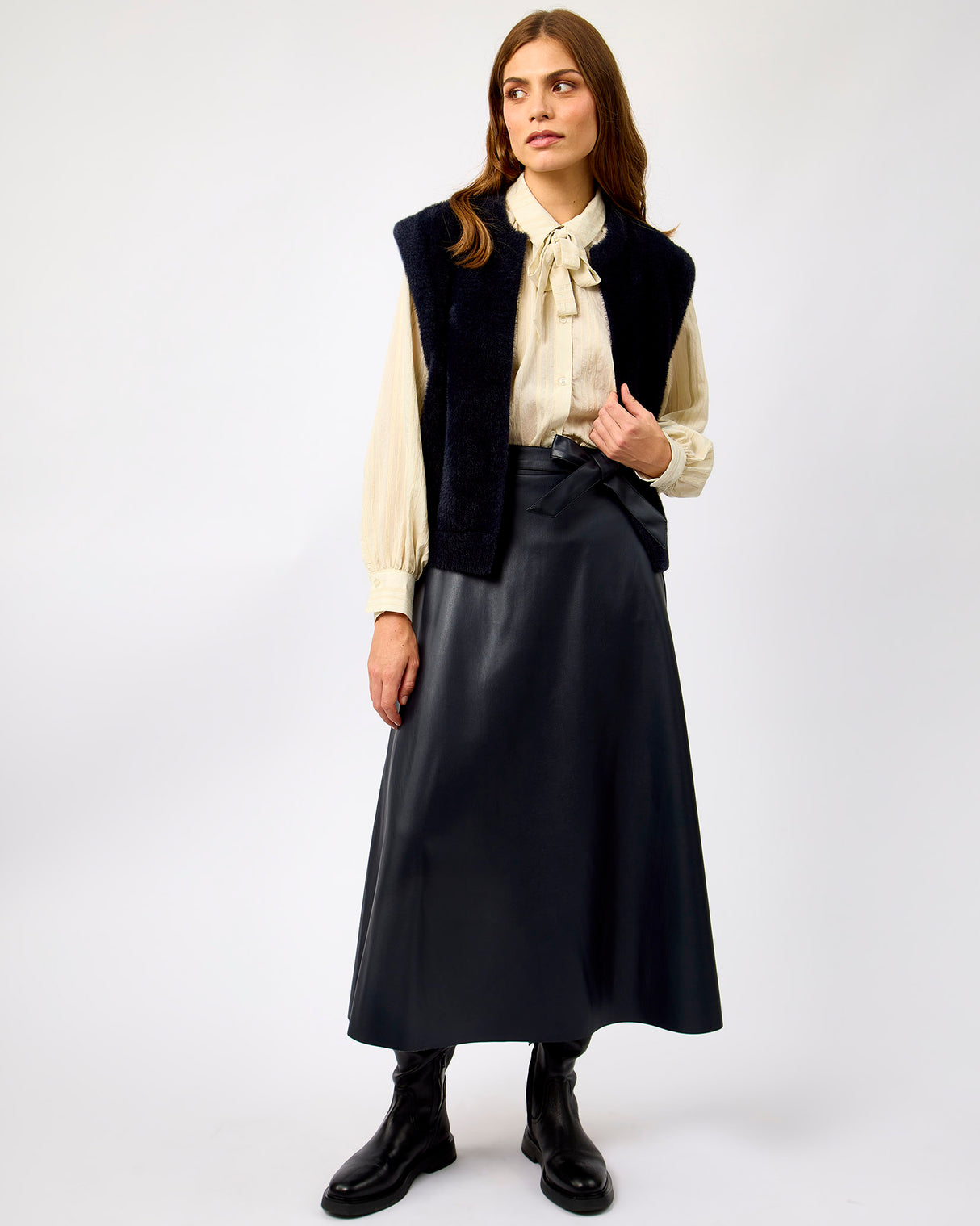 Dark Navy Elona Short Faux Fur Waistcoat