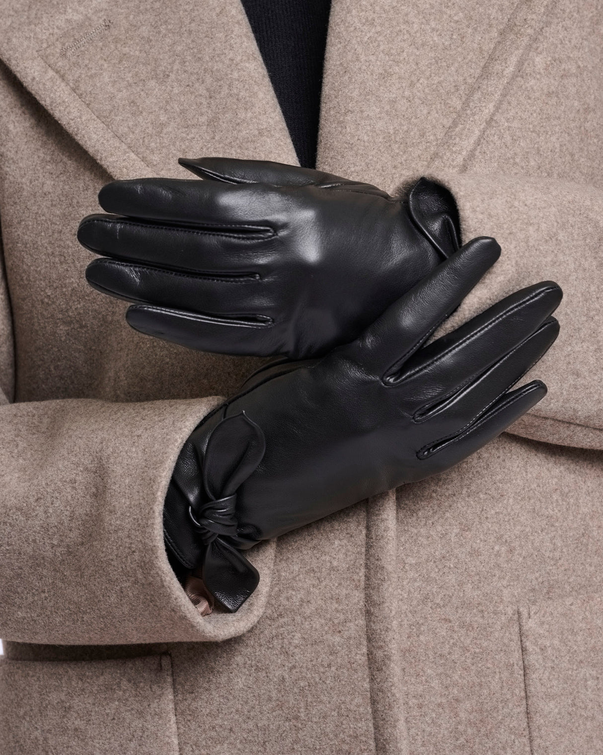 Black Bow Leather Gloves