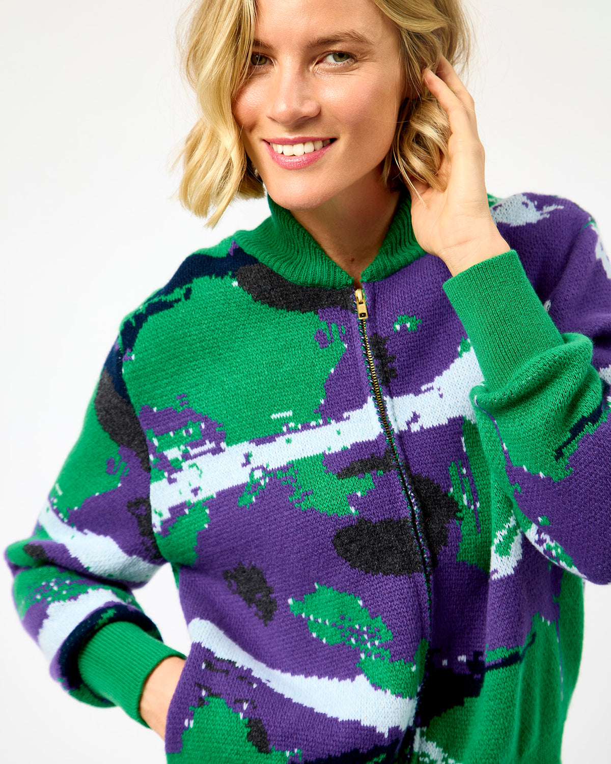 Deep Forest Crevice Barrel Merino Zip Cardigan