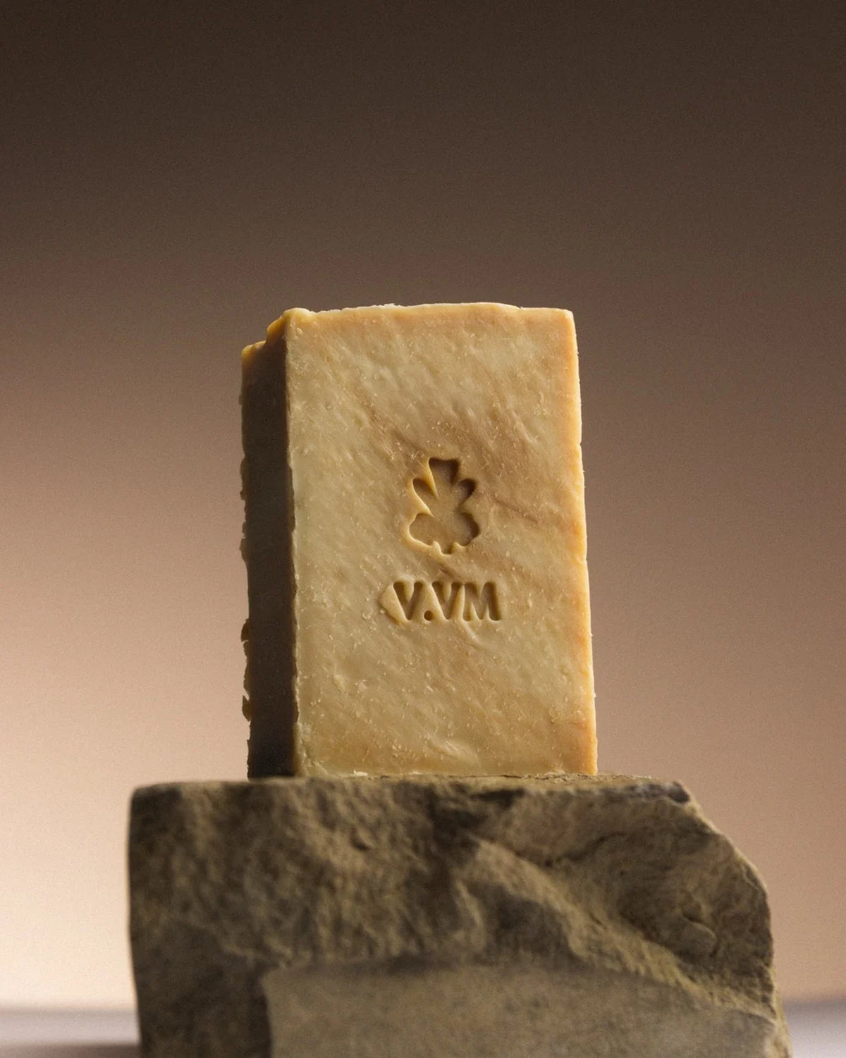 Vicolo Via Mameli Honey & Beeswax Soap Bar