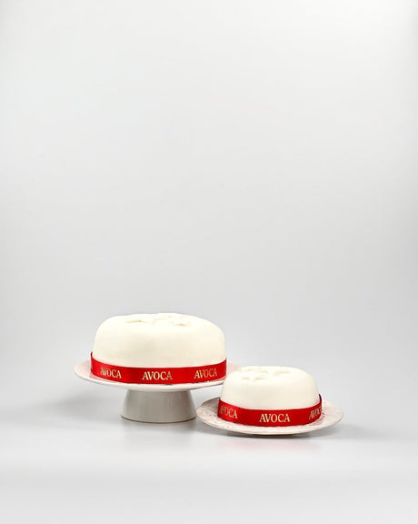 Avoca Iced Round Christmas Cake