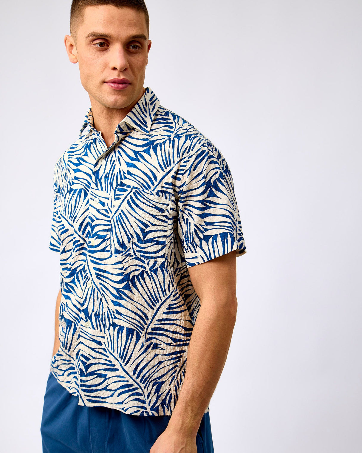 Blue Tropical Leaf Print Short Sleeve Cotton Shirt