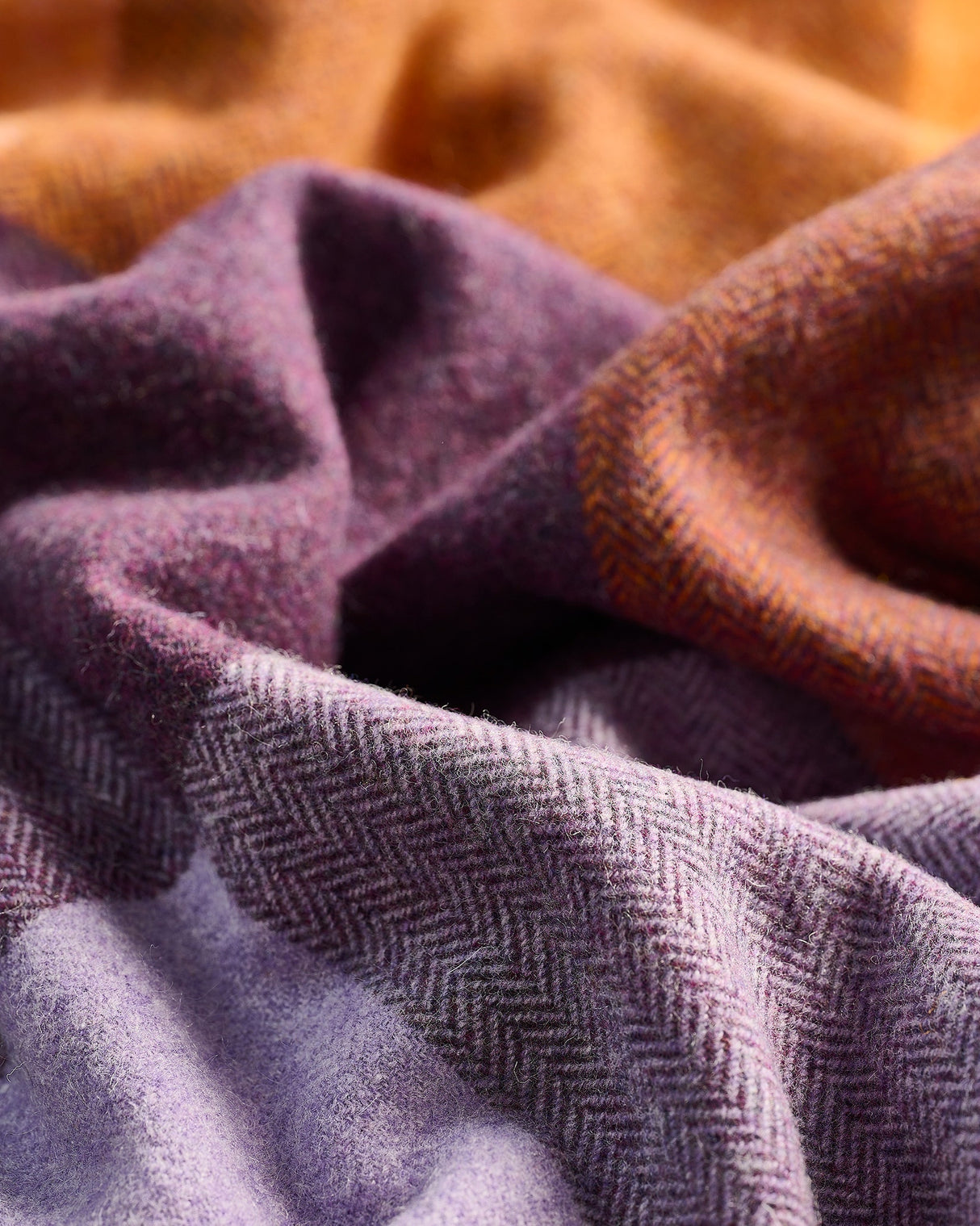 Bloom Lambswool Throw