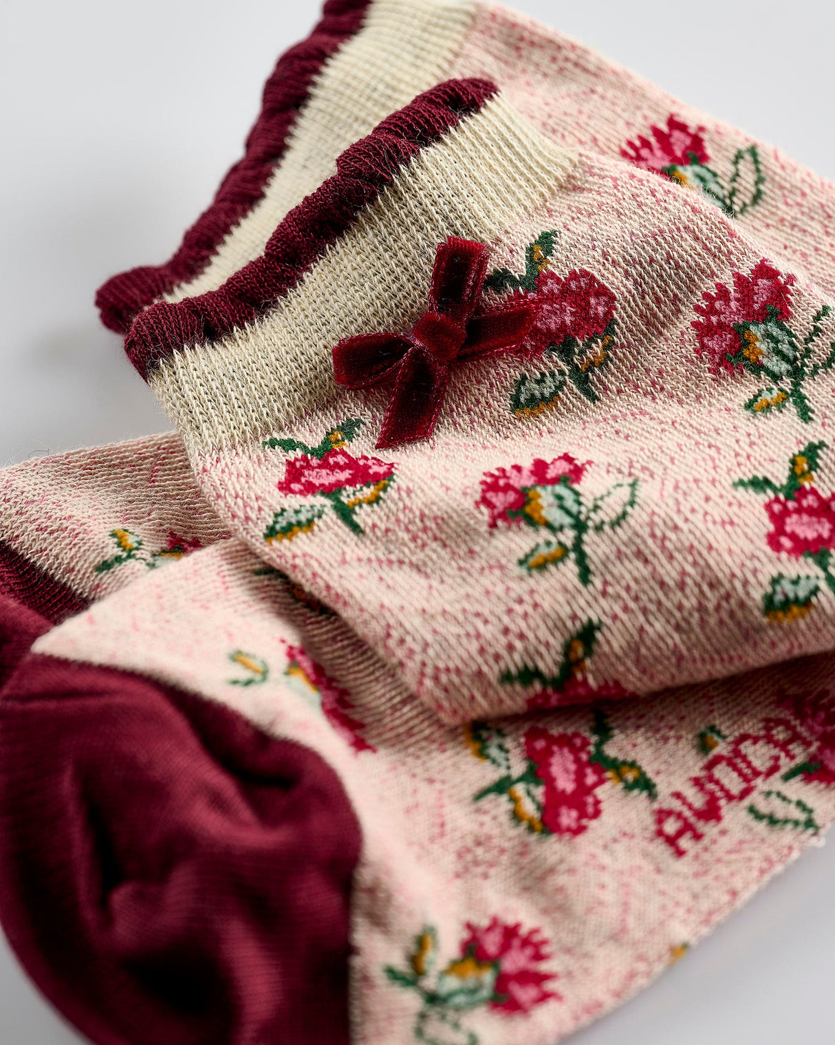 Pink-Flower-Ankle-Socks